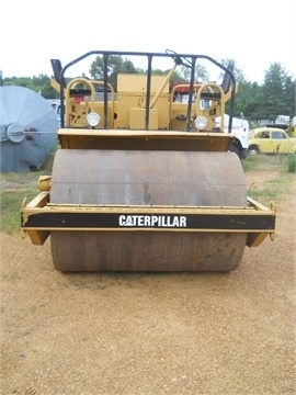 Compactadora De Doble Rodillo Caterpillar CB-614 seminueva en ven Ref.: 1417565505931009 No. 3