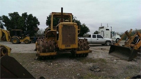 Compactadoras Suelos Y Rellenos Caterpillar 815 usada en buen est Ref.: 1417569500226783 No. 3