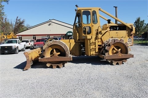 Compactadoras Suelos Y Rellenos Caterpillar 815 usada en buen est Ref.: 1417576617424385 No. 2