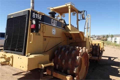 Compactadoras Suelos Y Rellenos Caterpillar 815F usada a la venta Ref.: 1417641726392200 No. 2