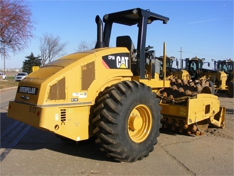 Compactadoras Suelos Y Rellenos Caterpillar CP56