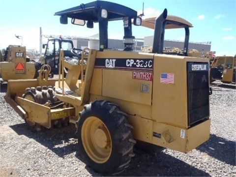 Compactadoras Suelos Y Rellenos Caterpillar CP-323C