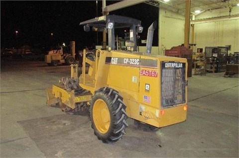 Compactadoras Suelos Y Rellenos Caterpillar CP-323C en buenas con Ref.: 1417725493162040 No. 2