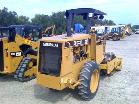 Compactadoras Suelos Y Rellenos Caterpillar CP-323C de segunda ma Ref.: 1417727415431588 No. 2