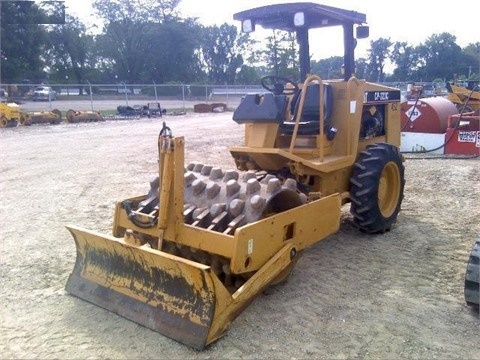 Compactadoras Suelos Y Rellenos Caterpillar CP-323C de segunda ma Ref.: 1417727415431588 No. 3