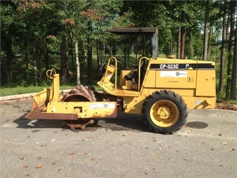 Compactadoras Suelos Y Rellenos Caterpillar CP-323C de segunda ma Ref.: 1417730786998719 No. 4