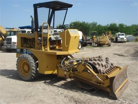 Compactadoras Suelos Y Rellenos Caterpillar CP-323C