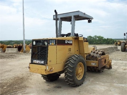 Compactadoras Suelos Y Rellenos Caterpillar CP-433C usada a buen  Ref.: 1417734550266750 No. 2