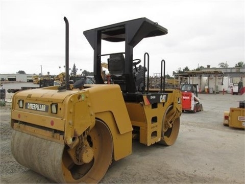 Compactadora Vibratoria Caterpillar CB-434D