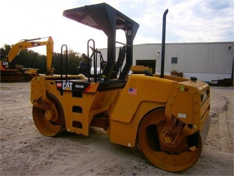 Compactadora Vibratoria Caterpillar CB-434D seminueva en venta Ref.: 1417737949952235 No. 3