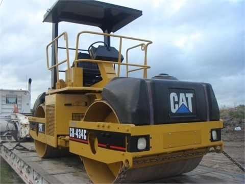 Compactadora Vibratoria Caterpillar CB-434C