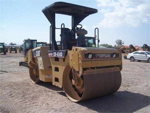 Compactadora Vibratoria Caterpillar CB-434D de importacion a la v Ref.: 1417741756194761 No. 2