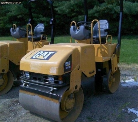 Compactadora Vibratoria Caterpillar CB-214E en venta, usada Ref.: 1417742009204024 No. 4