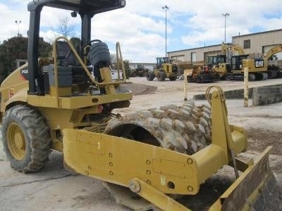 Compactadoras Suelos Y Rellenos Caterpillar CP-433E