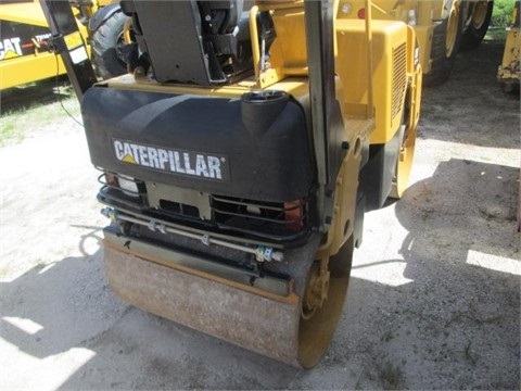 Compactadora Vibratoria Caterpillar CB-214E seminueva en perfecto Ref.: 1417743858417775 No. 4