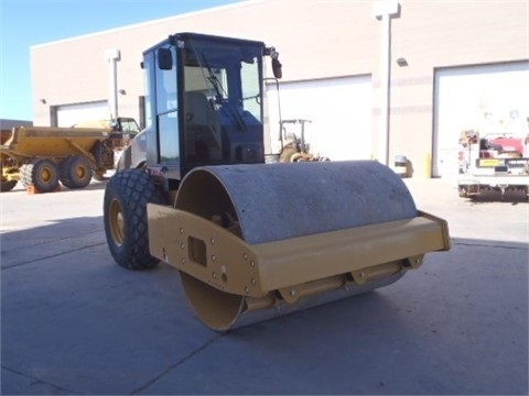 Compactadora Vibratoria Caterpillar CS56 de medio uso en venta Ref.: 1417801540769847 No. 4