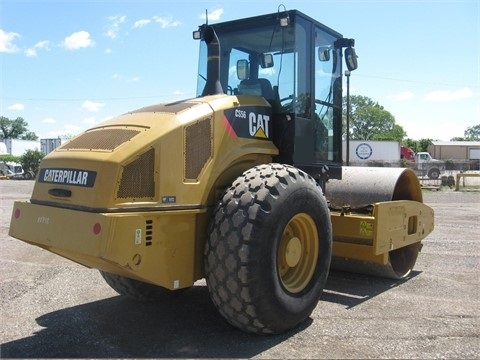 Compactadora Vibratoria Caterpillar CS56 de medio uso en venta Ref.: 1417806525006110 No. 3