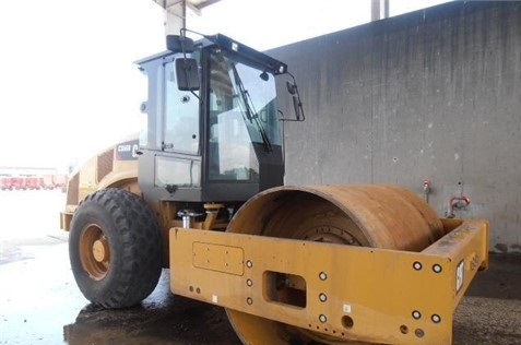 Compactadora Vibratoria Caterpillar CS66 importada en buenas cond Ref.: 1417821997722491 No. 2