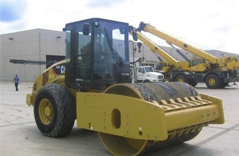 Vibratory Compactors Caterpillar CS64