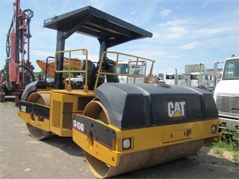 Compactadora Vibratoria Caterpillar CB-634D en buenas condiciones Ref.: 1417975725665839 No. 2