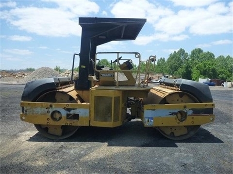 Compactadora Vibratoria Caterpillar CB-634C