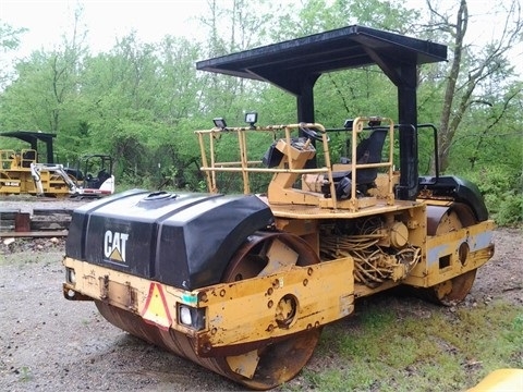 Compactadora Vibratoria Caterpillar CB-634C de segunda mano en ve Ref.: 1417977383213768 No. 2