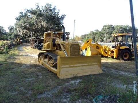 Tractores Sobre Orugas Caterpillar D6D