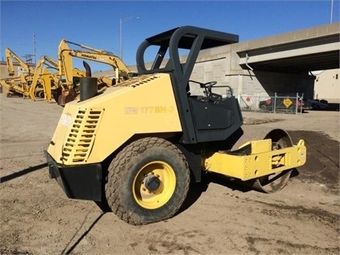 Compactadora Vibratoria Bomag BW177D