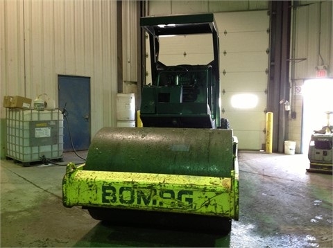 Compactadora Vibratoria Bomag BW177D