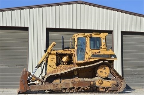 Dozers/tracks Caterpillar D6H