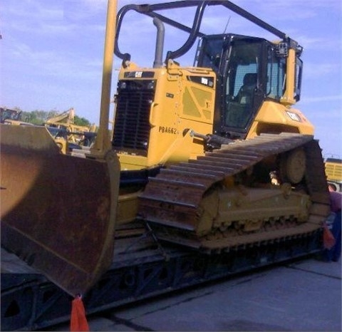 Tractores Sobre Orugas Caterpillar D6N de medio uso en venta Ref.: 1418856616354025 No. 2