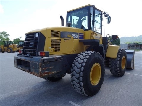 Cargadoras Sobre Ruedas Komatsu WA250 de importacion a la venta Ref.: 1419283278032725 No. 2