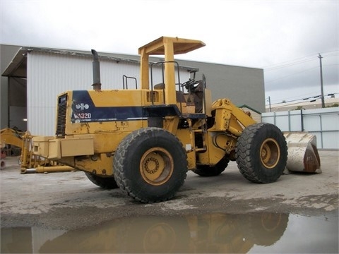 Cargadoras Sobre Ruedas Komatsu WA320 en venta, usada Ref.: 1419382583543108 No. 4