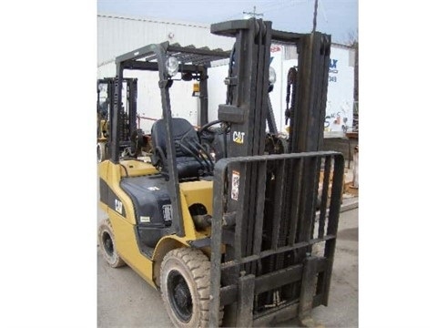 Montacargas Caterpillar P5000 de medio uso en venta Ref.: 1419454867292773 No. 3