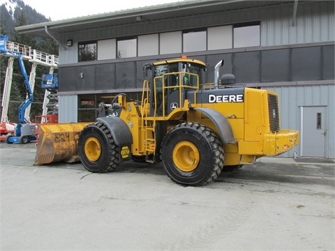 Cargadoras Sobre Ruedas Deere 824J en venta, usada Ref.: 1419970906168923 No. 2