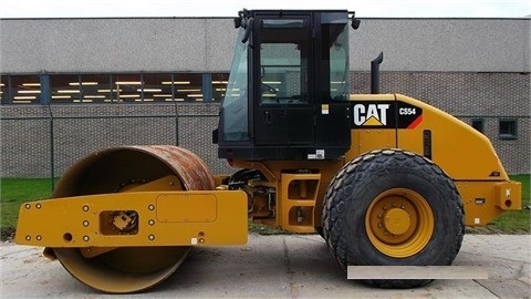 Compactadora Vibratoria Caterpillar CS54