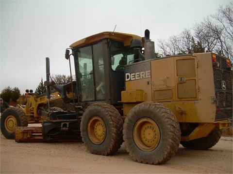 Motoconformadoras Deere 772D importada en buenas condiciones Ref.: 1420582470266407 No. 2