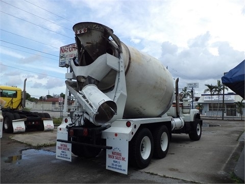 Mezcladoras De Concreto Mack DM690S importada en buenas condicion Ref.: 1420921479223538 No. 4