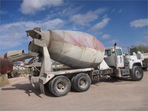 Mezcladoras De Concreto Mack DM690S usada a la venta Ref.: 1420921830882556 No. 2