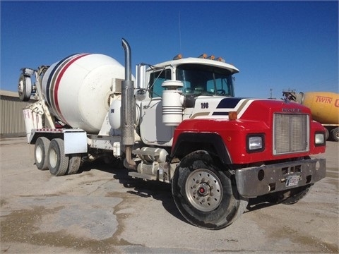 Mezcladoras De Concreto Mack RD688S usada de importacion Ref.: 1420940601112409 No. 3