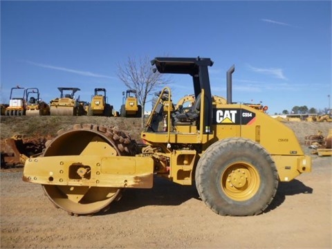 Compactadora Vibratoria Caterpillar CS54