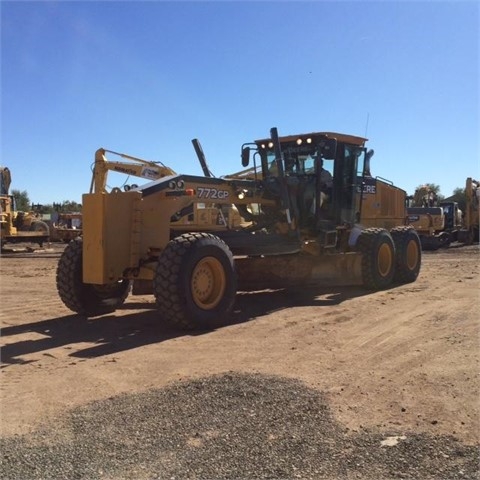 Motoconformadoras Deere 772GP usada Ref.: 1421713305826801 No. 2