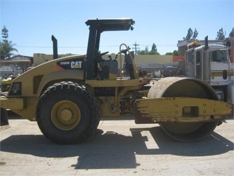 Compactadora Vibratoria Caterpillar CS-563E