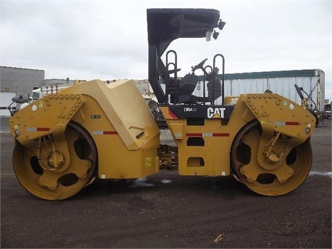 Compactadora Vibratoria Caterpillar CB54 seminueva en venta Ref.: 1423285865718448 No. 4