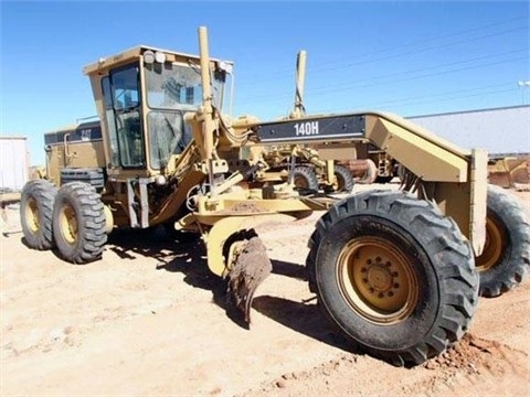 Motoconformadoras Caterpillar 140H de medio uso en venta Ref.: 1423510154605893 No. 2