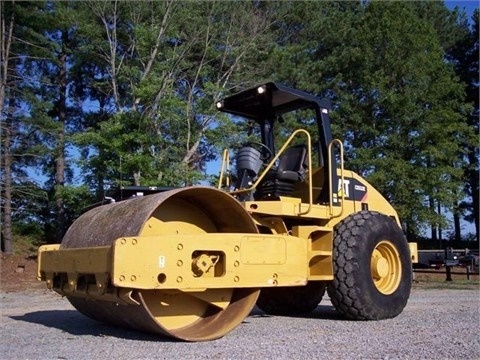 Compactadora Vibratoria Caterpillar CS-533E