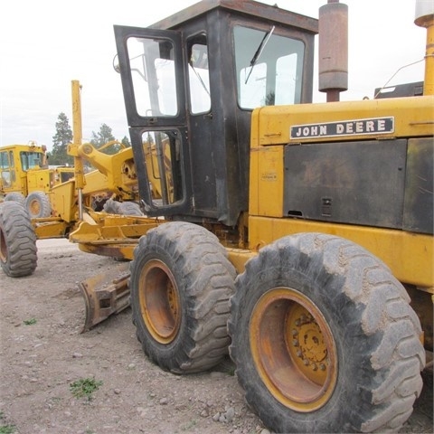 Motoconformadoras Deere 770A de bajo costo Ref.: 1425511582446656 No. 2