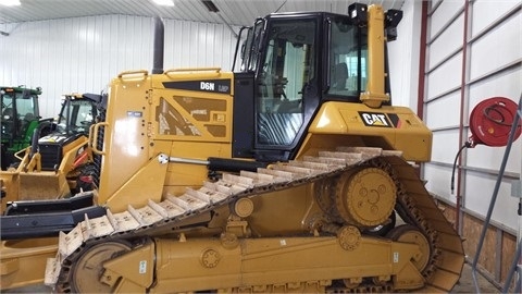 Dozers/tracks Caterpillar D6N