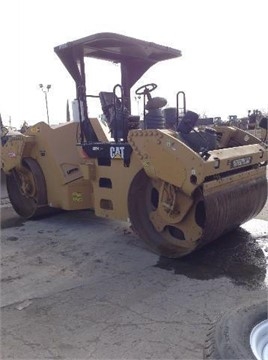 Compactadora Vibratoria Caterpillar CB54 de segunda mano en venta Ref.: 1425681348161388 No. 2