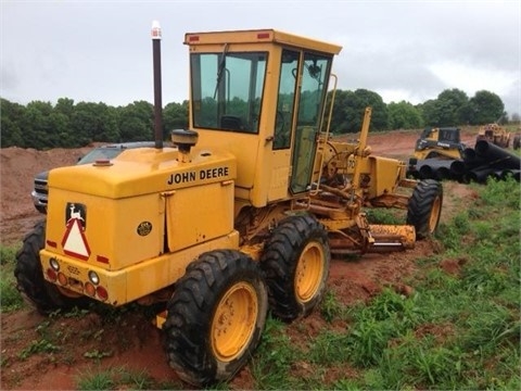 Motoconformadoras Deere 570B de medio uso en venta Ref.: 1425692213322552 No. 2